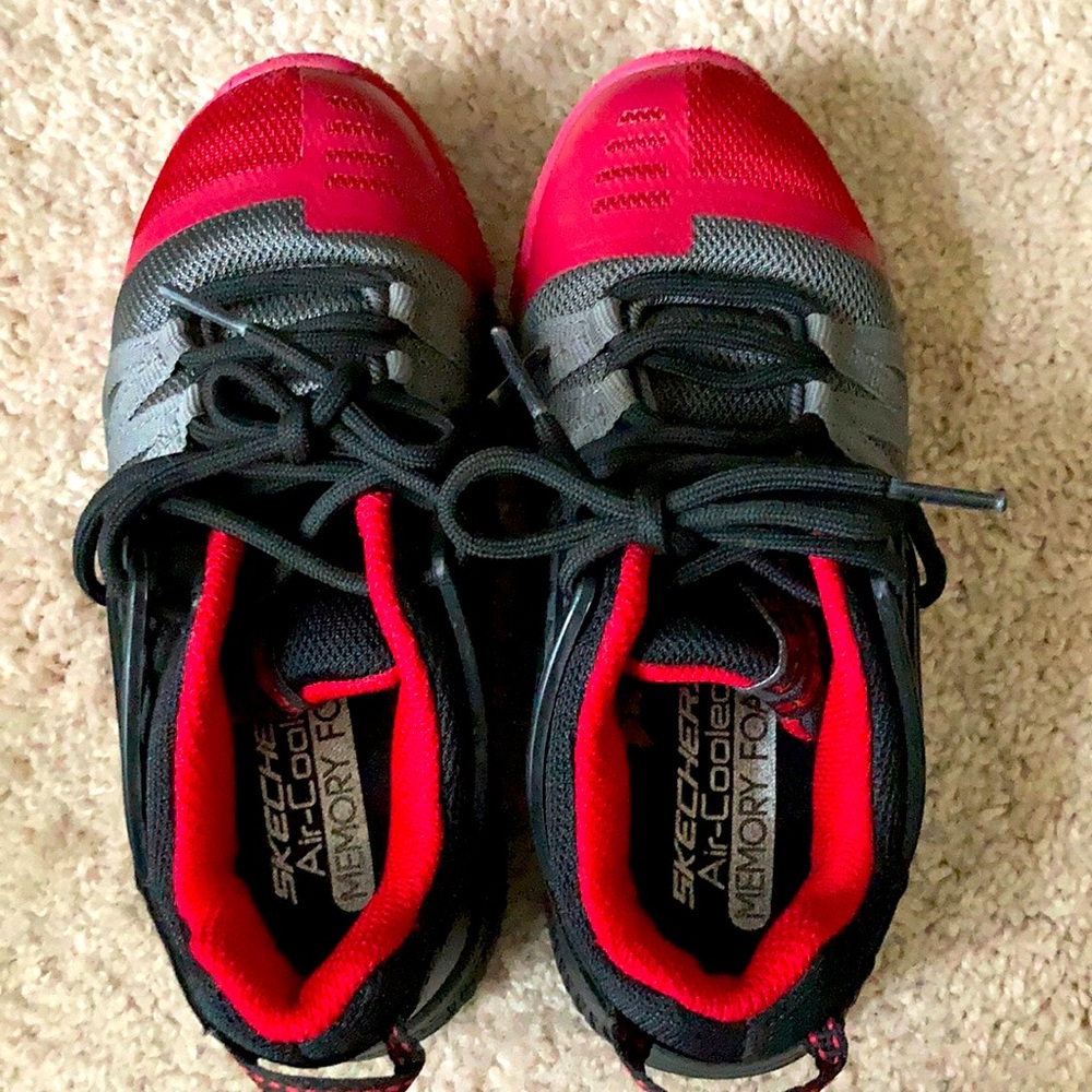 Sketchers air cooled memory foam sneakers, size 12